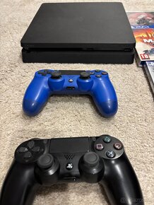 Playstation 4 - 2