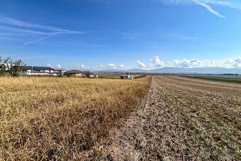 Na predaj stavebný pozemok 964m2 - Haniska, Košice - 2