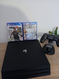 PS 4 Pro 1TB - 2