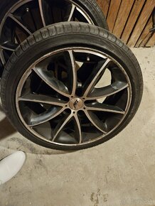 Skodo VW 215/40 R17 290€ - 2