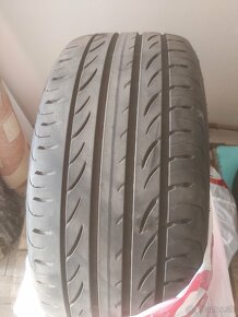 Pirelli P-zero 235/40 R19 96Y - 2