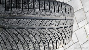 245/40 R18  Goodear Ultragrip Performance + 97V - 2