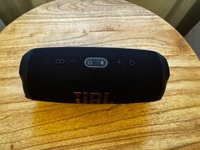 JBL charge 5 stav ako novy - 2