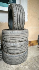 Dunlop 225/45 R17 - 2