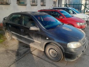 Opel astra 1.6 benzín hatchback - 2