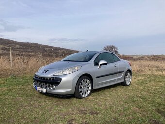 Peugeot 207 CC - 2