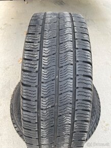 Predám zimné gumi 225/65r16C - 2