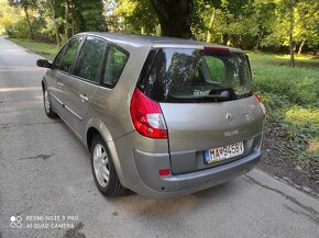 Renault Grand Scénic 1.6 benzín - 2