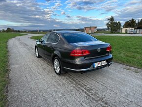 Volkswagen Passat 2.0 TDI Highline DSG - 2