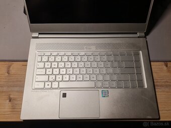 Predám nefunkčný notebook MSI P65 8RE - 2