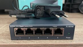 Switch TL-SG105 5-portový 10/100/1000 Mbit/s, Kovový kryt - 2