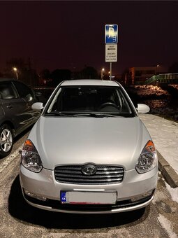 Hyundai Accent 1.5 CRDi - 2