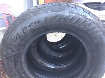 Predám zimné pneumatiky 225/75 r16 - 2