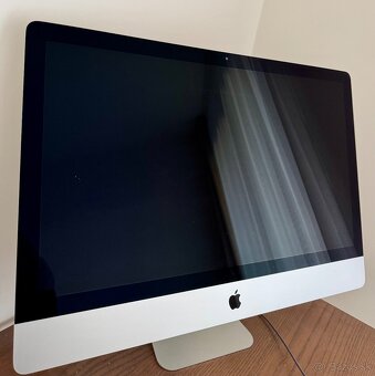 iMac 2019, 3,7 GHz 6-jadrový Intel Core i5 - 2