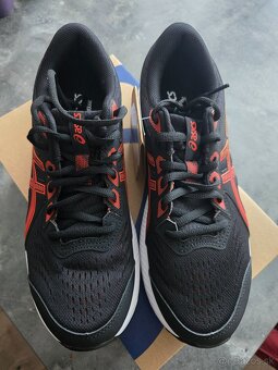 Pánske bežecké teniaky Asics - 2