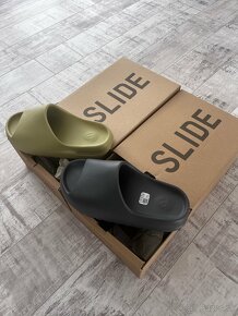 Yeezy slide - 2