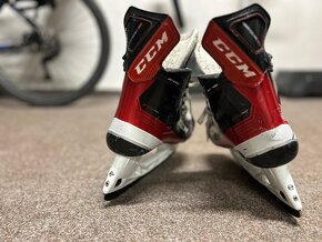 Hokejové korčule CCM Jetspeed Ft4 pro 7,5 - 2