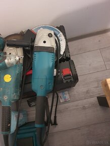 makita 230 - 2