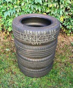 225/60 r17  letné Hankook 99H - 2