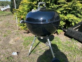 Weber gril  56cm na drevené uhlie - 2