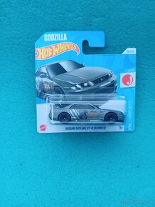 Hot Wheels Godzilla - 2