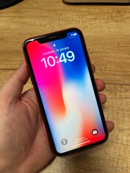 Predám Iphone 11 červený - bez škrabancov - 2