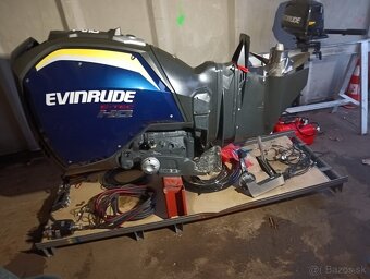 Predam lodny zavesny motor Evinrude C150FXHAA - 2