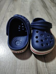 CROCS  šľapky - 2