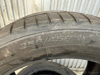 2ks Letne pneumatiky HANKOOK 255/45 R19 - 2