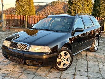 Škoda Octavia Combi 1.8T 4x4 Swiss Ice Hockey     Top Stav - 2