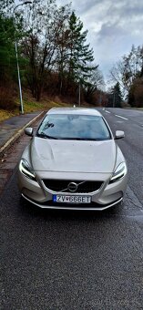 Volvo V40 - 2