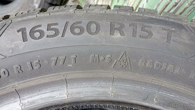 Predám zimné pneumatiky Barum 165/60 R15 - 2