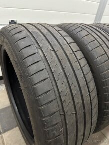 235/45 R18 Michelin - 2