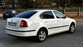 Škoda Octavia 2 Liftback 1.6 MPI - 2