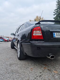 Škoda Octavia 1.8 T RS Sedan - 2