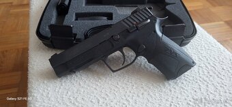 Pistol 9mm - 2