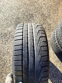 235/35 R20 Pirelli zimné - 2