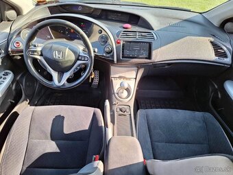 Honda Civic 1,8 - 2