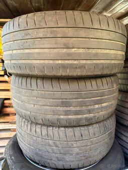 Michelin Pilot Sport 4 225/45 R17 - 2