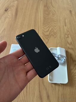 iPhone SE 2020 64 gb Black - komplet príslušenstvo, záruka - 2