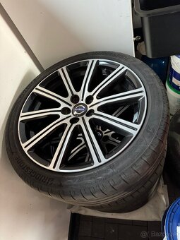 Bridgestone potenza sport 235/40 r18 - 2