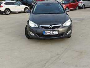 Opel Astra J - 2