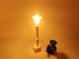 LED LEGO POULIČNÁ LAMPA - 2