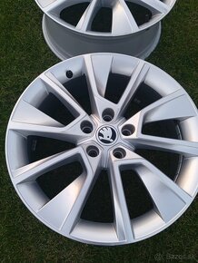 5x112 r18 orig Škoda Karoq,Superb BRAGA - 2