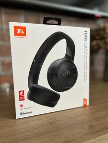 JBL Tune 520BT čierne bezdrôtové slúchadlá - 2