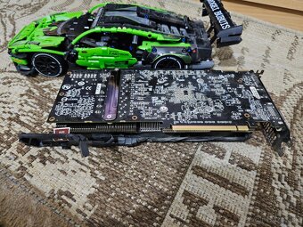 Gigabyte R9 280X 3GB - 2