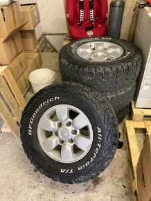 Bfgoodrich All-terrain A/T + Toyota disky - 2