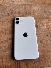 iPhone 11 64 GB - 2