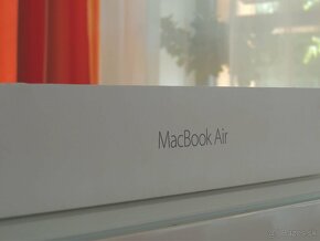 Apple MacBook Air 13” (Early - 2015) - 2