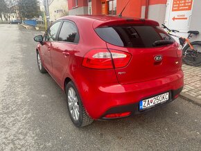 Kia Rio - 2